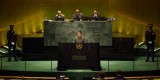 Агресор і всі його методи війни мають стримуватися так само, як відбувається стримування ядерної зброї – Володимир Зеленський під час виступу на Генасамблеї ООН Агресор і всі його методи війни мають стримуватися так само, як відбувається стримування ядерної зброї – Володимир Зеленський під час виступу на Генасамблеї ООН