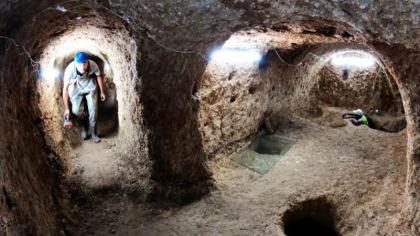 Археологи в Туреччині виявили величезне підземне місто, де у давнину сховалися переслідувані християни Археологи в Туреччині виявили величезне підземне місто, де у давнину сховалися переслідувані християни