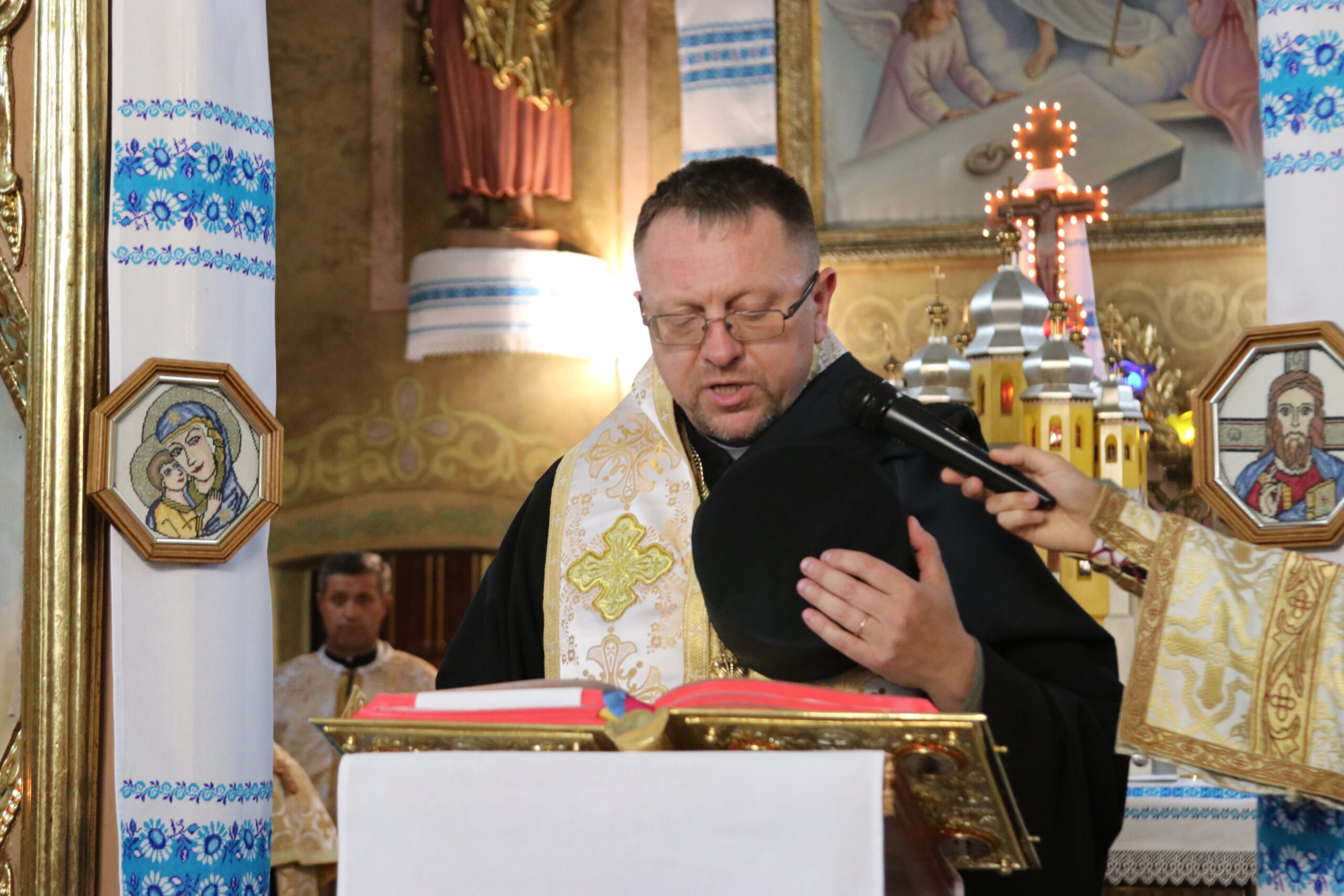 «Борітеся – поборете..»: у Краківці відбувся молитовно-просвітницький вечір пам’яті новітнього Героя України Степана Чолача «Борітеся – поборете..»: у Краківці відбувся молитовно-просвітницький вечір пам’яті новітнього Героя України Степана Чолача