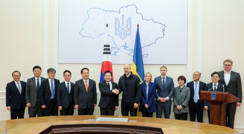 🇰🇷 Важливий візит в Україну корейської делегації на чолі з Міністром земельних ресурсів, інфраструктури й транспорту Вон Хі Рьоном. 🇰🇷 Важливий візит в Україну корейської делегації на чолі з Міністром земельних ресурсів, інфраструктури й транспорту Вон Хі Рьоном.