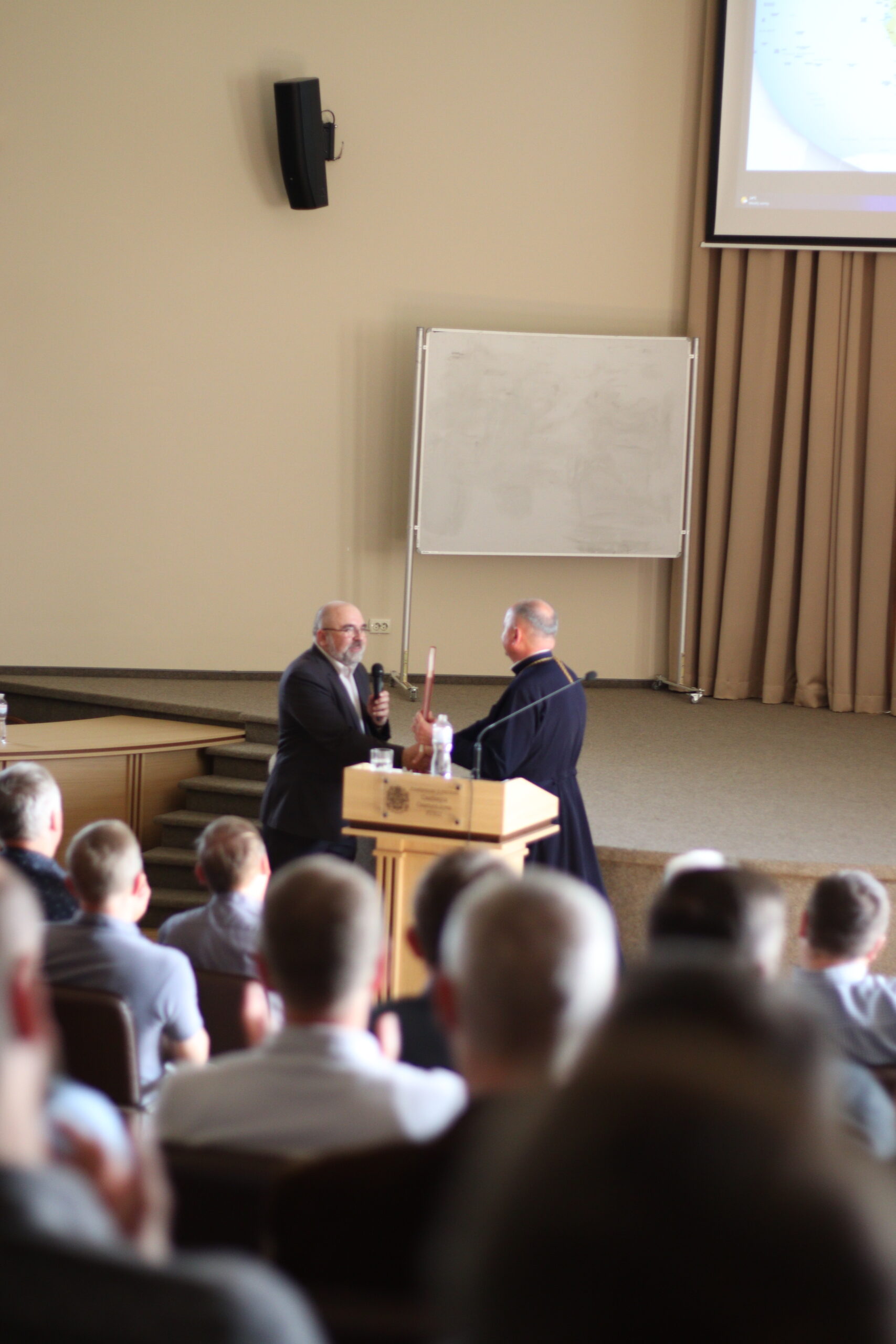 Для священників Львівської Архиєпархії УГКЦ відбулася реколекційна зустріч «Сучасна російсько-українська війна в широкому геополітичному контексті» Для священників Львівської Архиєпархії УГКЦ відбулася реколекційна зустріч «Сучасна російсько-українська війна в широкому геополітичному контексті»