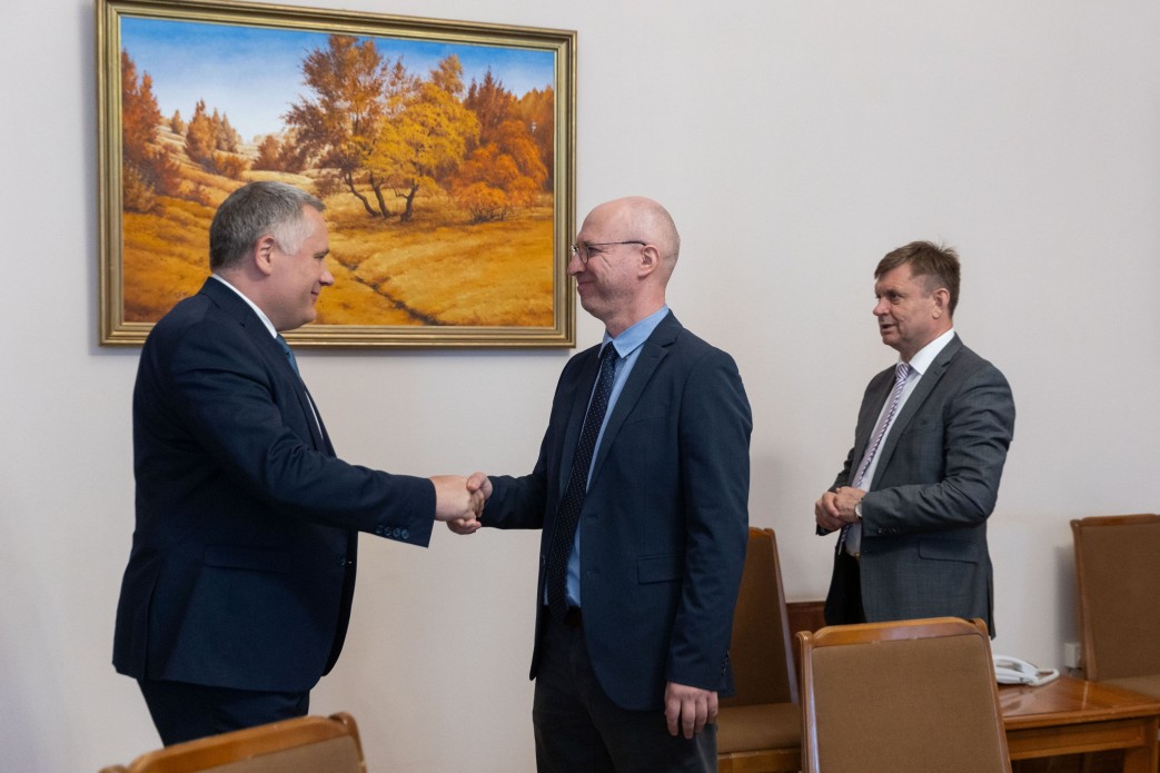 Ігор Жовква провів зустріч із радником Президента Молдови з питань оборони та нацбезпеки, секретарем Вищої ради безпеки Ігор Жовква провів зустріч із радником Президента Молдови з питань оборони та нацбезпеки, секретарем Вищої ради безпеки