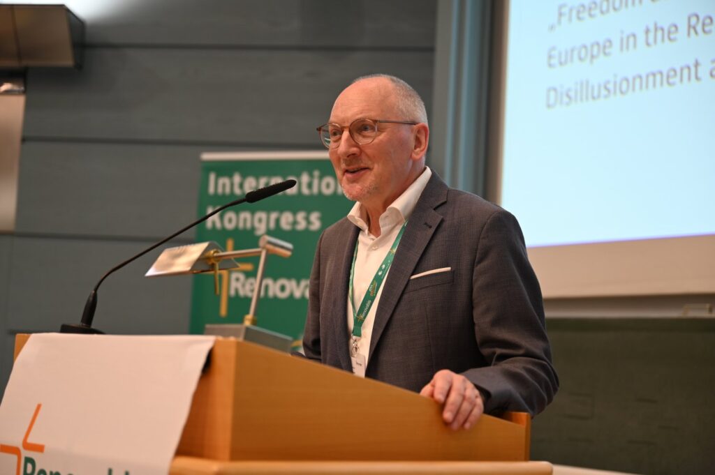 Єпископ Скомаровський: ми не самі у боротьбі за нашу свободу Єпископ Скомаровський: ми не самі у боротьбі за нашу свободу