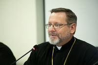 Кардинали П’єтро Паролін та Курт Кох зустрілися з єпископами Синоду УГКЦ Кардинали П’єтро Паролін та Курт Кох зустрілися з єпископами Синоду УГКЦ