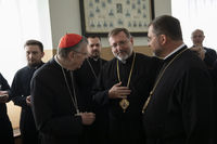 Кардинали П’єтро Паролін та Курт Кох зустрілися з єпископами Синоду УГКЦ Кардинали П’єтро Паролін та Курт Кох зустрілися з єпископами Синоду УГКЦ