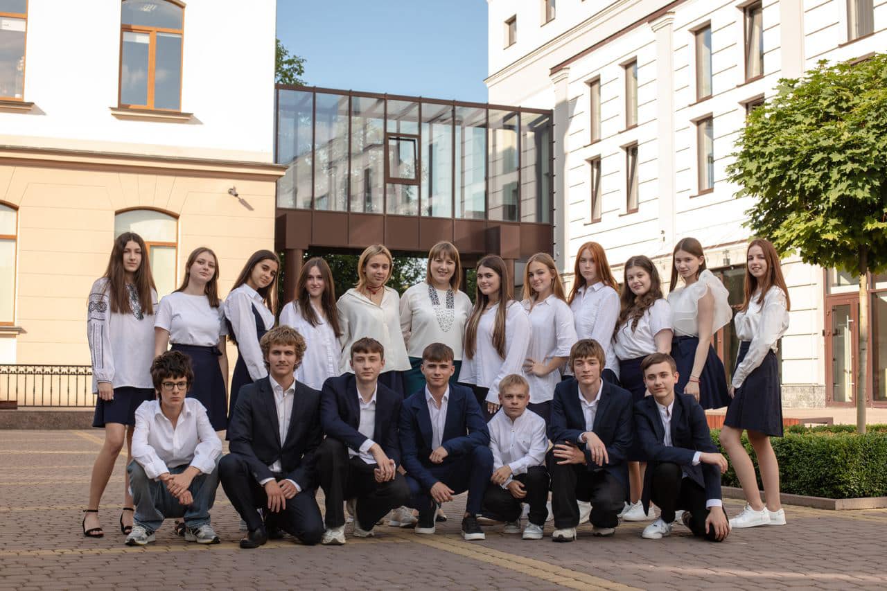 Католицький ліцей святого Василія Великого в пʼятірці кращих шкіл Івано-Франківська та серед 200 найкращих в Україні Католицький ліцей святого Василія Великого в пʼятірці кращих шкіл Івано-Франківська та серед 200 найкращих в Україні