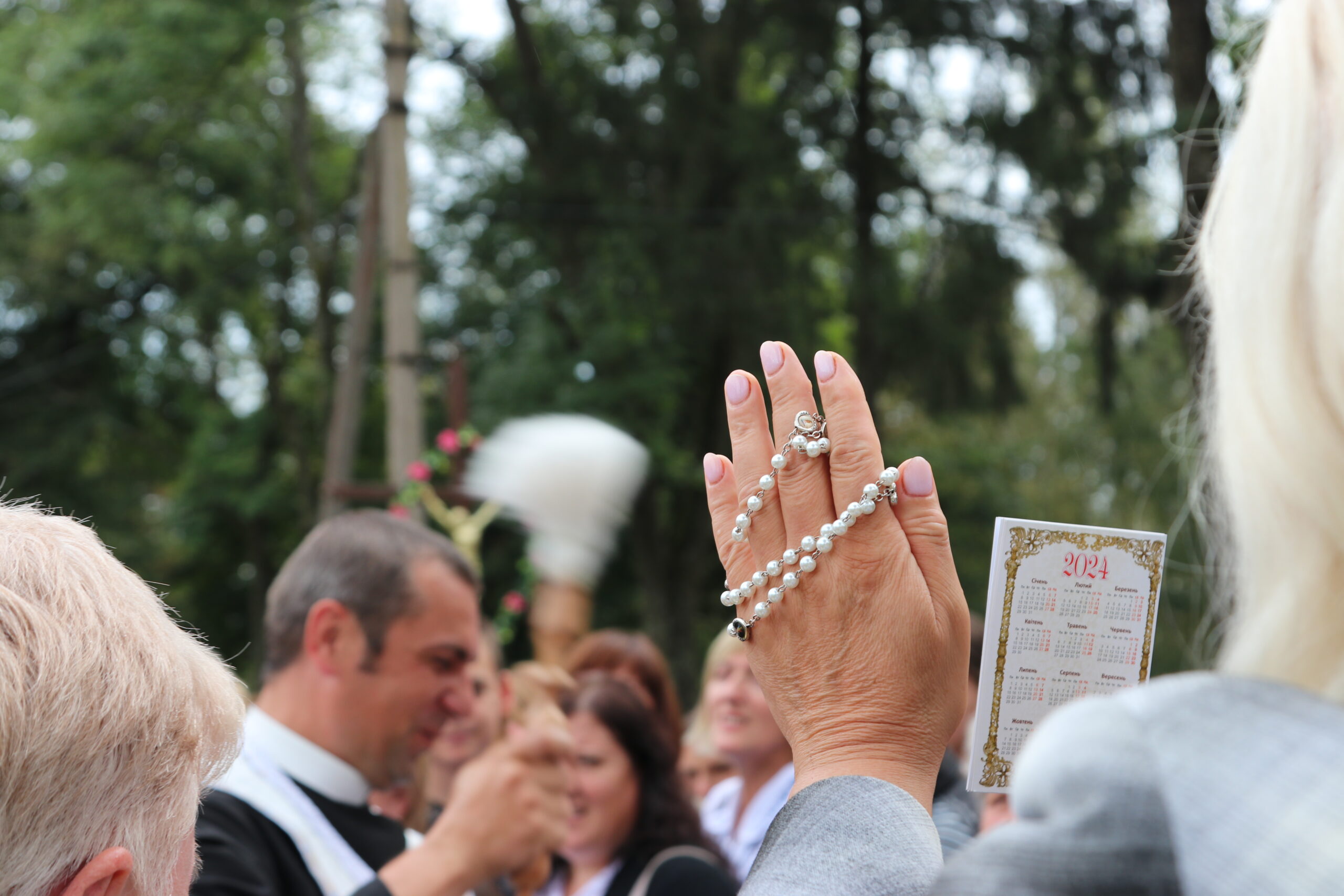 «Нехай наша щира молитва дійде до Бога»: Медичні працівники разом з капеланами Львівської архиєпархії звершили прощу до Кохавинської Богородиці «Нехай наша щира молитва дійде до Бога»: Медичні працівники разом з капеланами Львівської архиєпархії звершили прощу до Кохавинської Богородиці