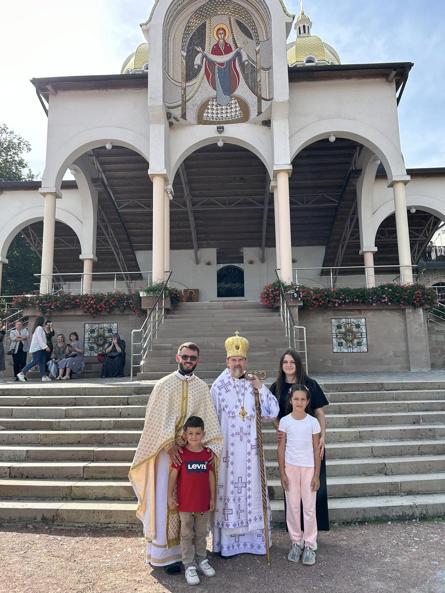 Парафіяни храму Різдва Пресвятої Богородиці здійснили прощу до Зарваниці Парафіяни храму Різдва Пресвятої Богородиці здійснили прощу до Зарваниці