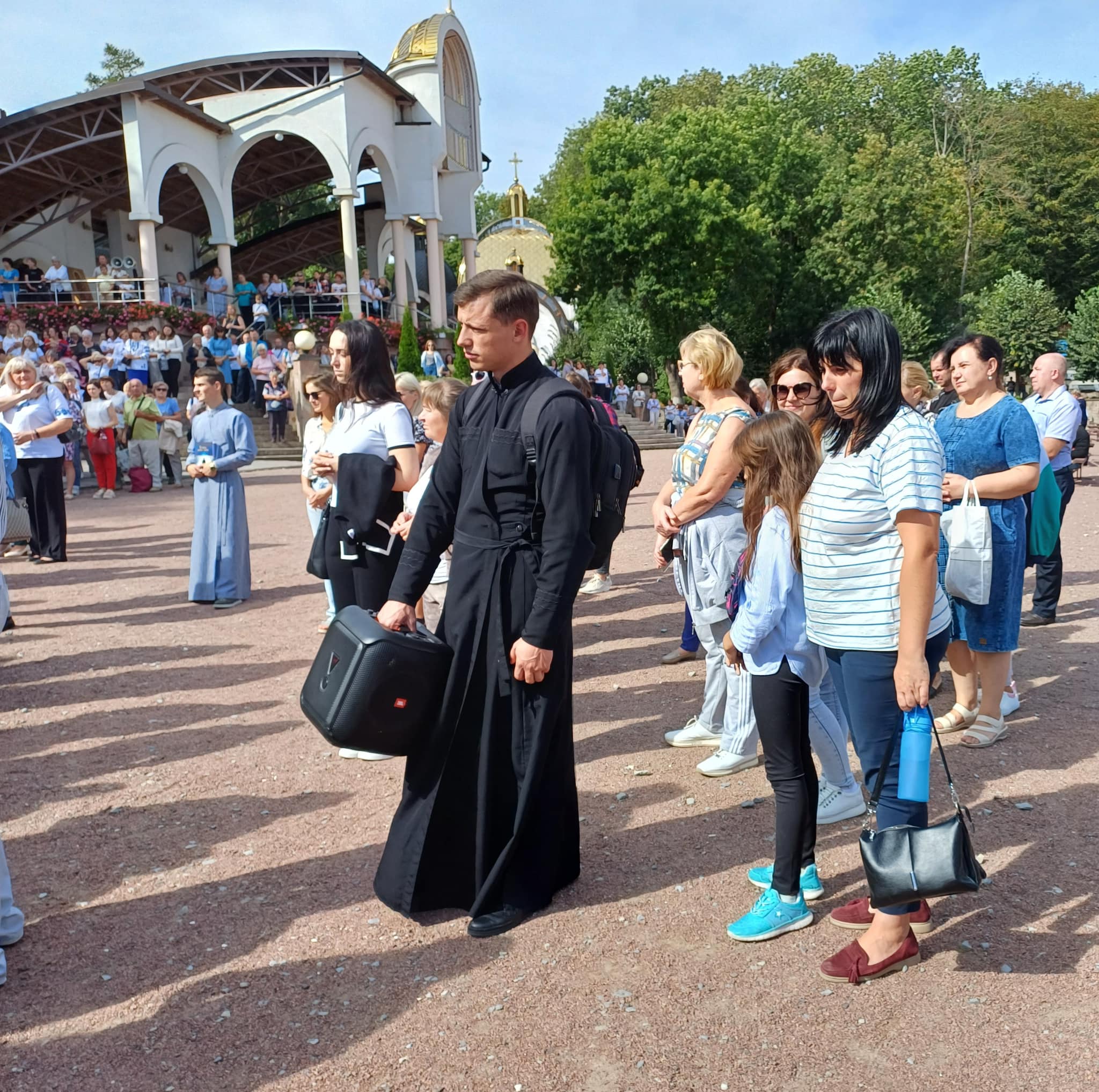 Парафіяни храму Різдва Пресвятої Богородиці здійснили прощу до Зарваниці Парафіяни храму Різдва Пресвятої Богородиці здійснили прощу до Зарваниці