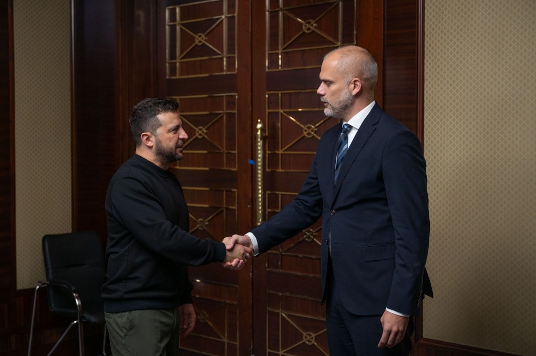 Президент України зустрівся з міністром оборони Словаччини Президент України зустрівся з міністром оборони Словаччини