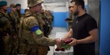 Президент відвідав стабілізаційні пункти, де допомагають захисникам, пораненим на Донецькому та Запорізькому напрямках Президент відвідав стабілізаційні пункти, де допомагають захисникам, пораненим на Донецькому та Запорізькому напрямках
