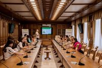 Р-ЕКО-ЛЕКЦІЇ 1.0: молодь і священники вчилися бути ековідповідальними та дієвими Р-ЕКО-ЛЕКЦІЇ 1.0: молодь і священники вчилися бути ековідповідальними та дієвими