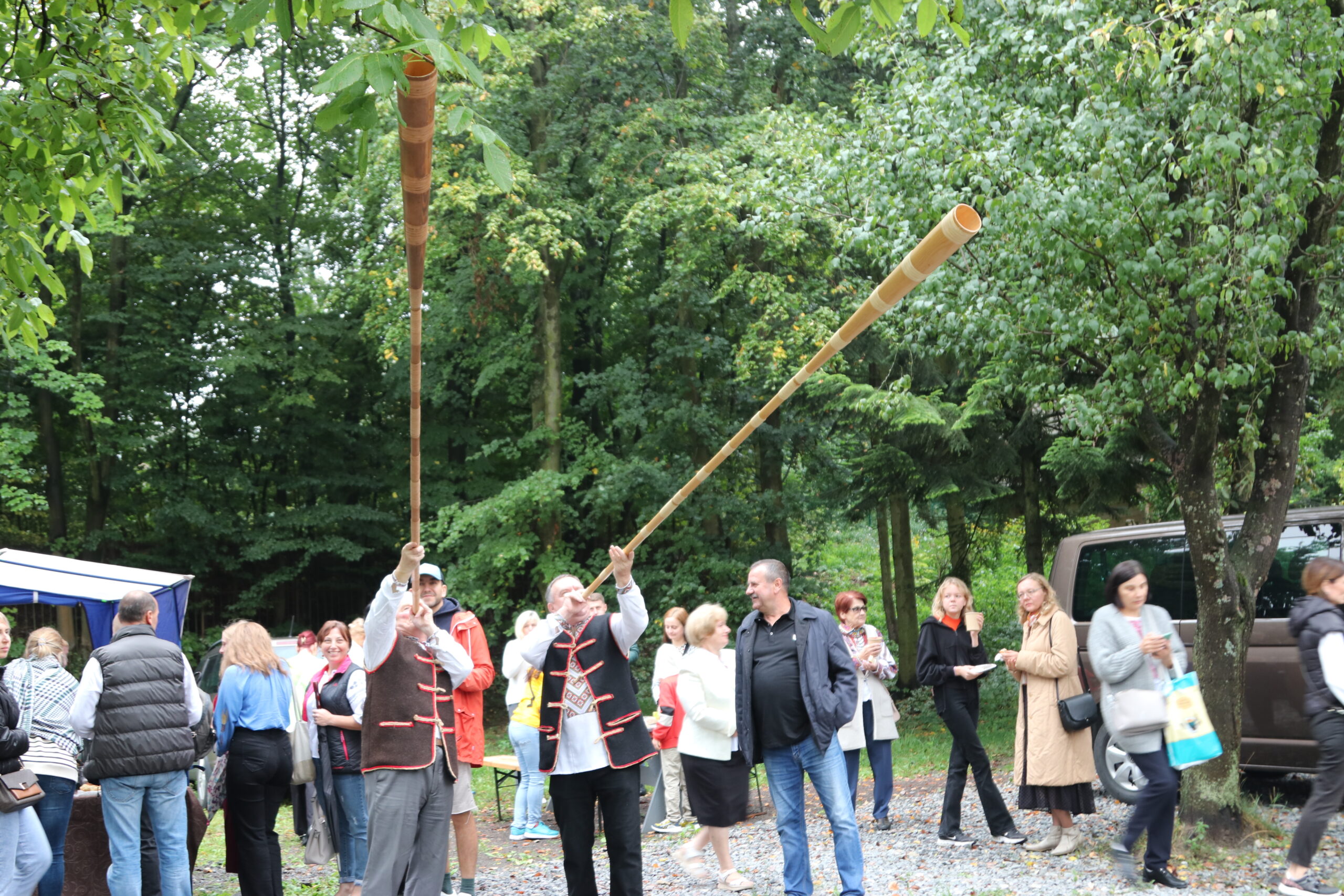 «Сьогодні ми тут молимося як у своєму рідному домі, черпаємо силу на дальшу життєву дорогу», – Владика Володимир до бойків «Сьогодні ми тут молимося як у своєму рідному домі, черпаємо силу на дальшу життєву дорогу», – Владика Володимир до бойків