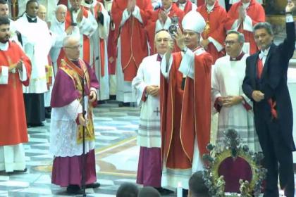 Сьогодні повторилось чудо св. Януарія. Швидше, ніж зазвичай Сьогодні повторилось чудо св. Януарія. Швидше, ніж зазвичай