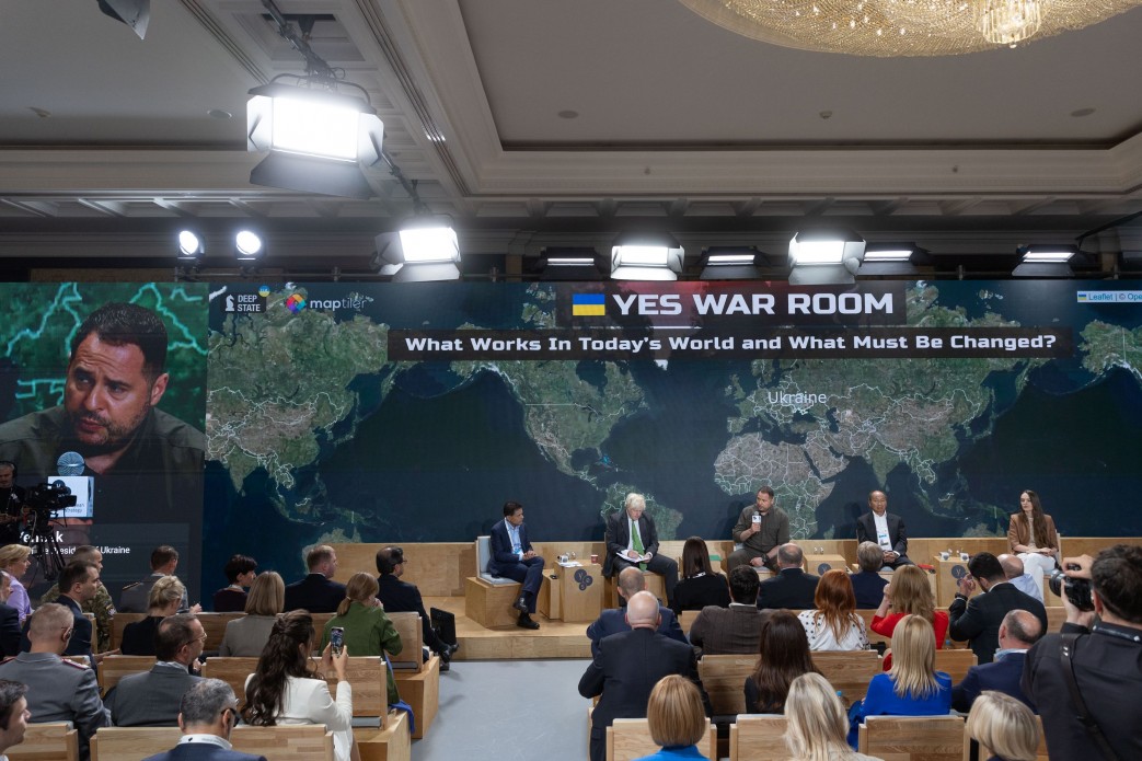 Українська формула миру не просто про закінчення війни, а про запобігання війнам у майбутньому – Андрій Єрмак на зустрічі Ялтинської європейської стратегії Українська формула миру не просто про закінчення війни, а про запобігання війнам у майбутньому – Андрій Єрмак на зустрічі Ялтинської європейської стратегії