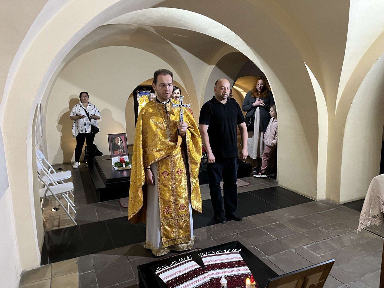 В Архикатедральному Соборі святого Юрія спільною молитвою вшанували пам’ять великого подвижника віри ― Митрополита Володимира Стернюка В Архикатедральному Соборі святого Юрія спільною молитвою вшанували пам’ять великого подвижника віри ― Митрополита Володимира Стернюка