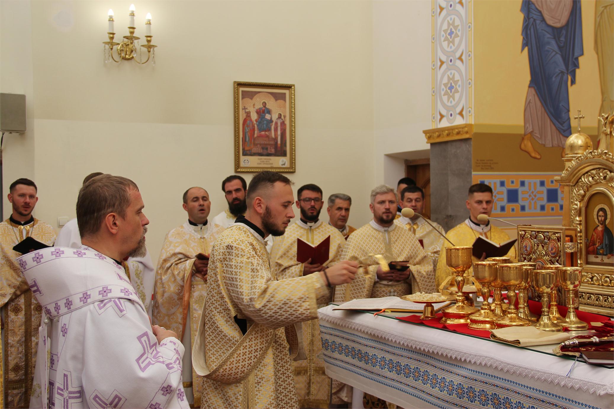 Відбулася ХІІІ Всеукраїнське паломництво освітян до Зарваниці Відбулася ХІІІ Всеукраїнське паломництво освітян до Зарваниці