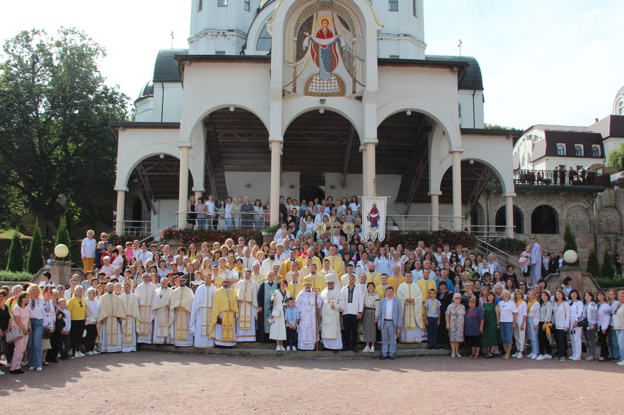 Відбулася ХІІІ Всеукраїнське паломництво освітян до Зарваниці Відбулася ХІІІ Всеукраїнське паломництво освітян до Зарваниці