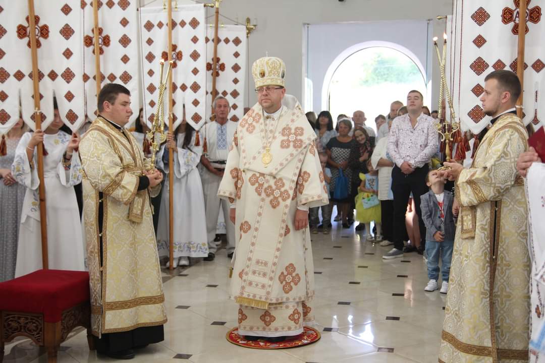 «Віддаймо під опіку святих мучениць розвиток нашої Церкви, до якої належимо», – Владика Володимир на парафії «свв. Софії, Віри, Надії та Любові» «Віддаймо під опіку святих мучениць розвиток нашої Церкви, до якої належимо», – Владика Володимир на парафії «свв. Софії, Віри, Надії та Любові»