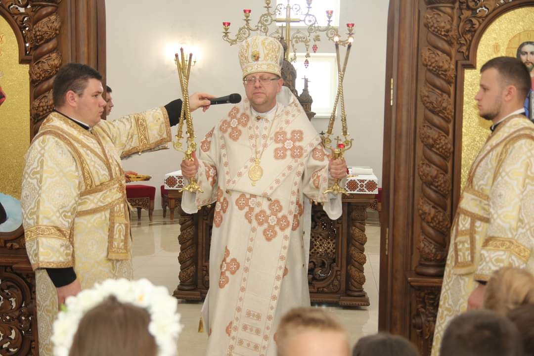 «Віддаймо під опіку святих мучениць розвиток нашої Церкви, до якої належимо», – Владика Володимир на парафії «свв. Софії, Віри, Надії та Любові» «Віддаймо під опіку святих мучениць розвиток нашої Церкви, до якої належимо», – Владика Володимир на парафії «свв. Софії, Віри, Надії та Любові»