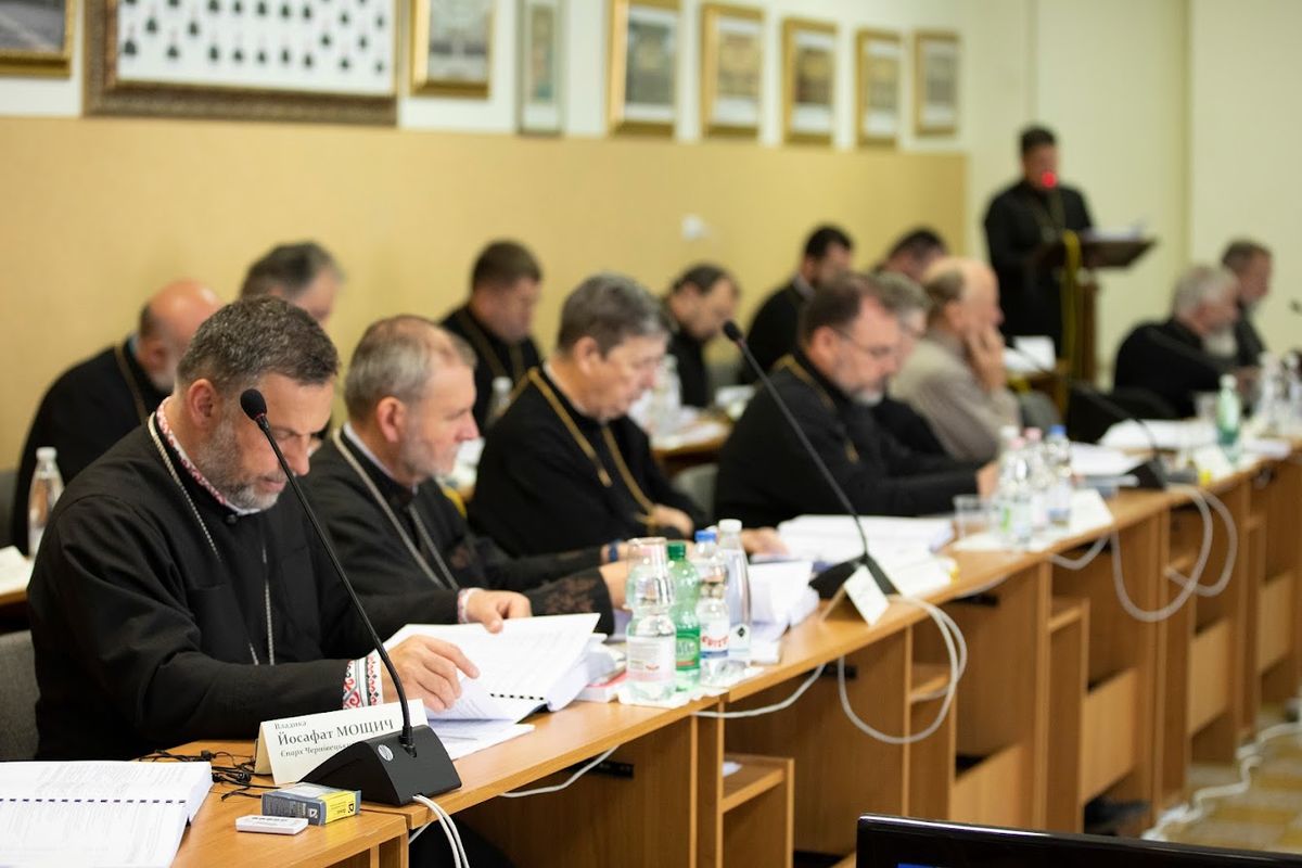 Звіт показує глобальне служіння Церкви: на Синоді Єпископів УГКЦ обговорили фінансову звітність Церкви Звіт показує глобальне служіння Церкви: на Синоді Єпископів УГКЦ обговорили фінансову звітність Церкви