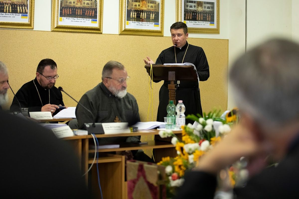 Звіт показує глобальне служіння Церкви: на Синоді Єпископів УГКЦ обговорили фінансову звітність Церкви Звіт показує глобальне служіння Церкви: на Синоді Єпископів УГКЦ обговорили фінансову звітність Церкви