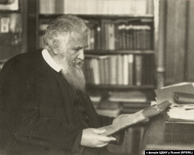 29 жовтня 1989 року УГКЦ вийшла із підпілля і вимагала легалізації від Кремля 29 жовтня 1989 року УГКЦ вийшла із підпілля і вимагала легалізації від Кремля