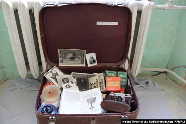 29 жовтня 1989 року УГКЦ вийшла із підпілля і вимагала легалізації від Кремля 29 жовтня 1989 року УГКЦ вийшла із підпілля і вимагала легалізації від Кремля