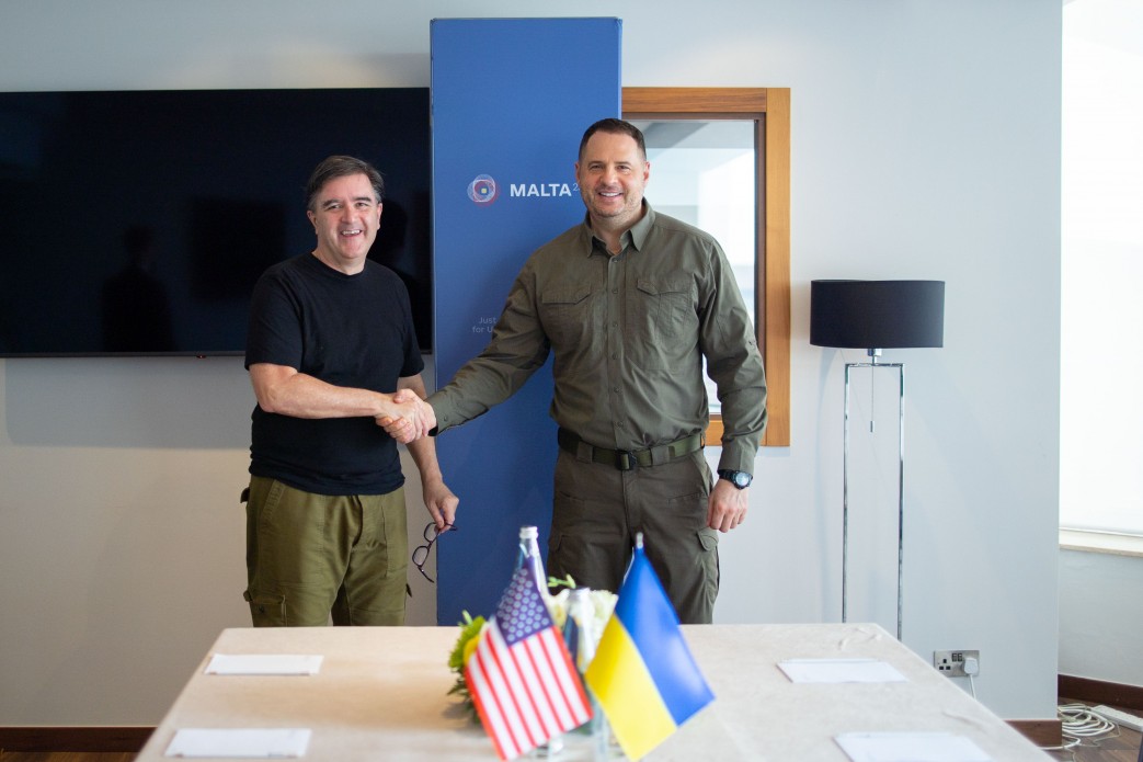 Андрій Єрмак провів на Мальті зустріч із помічником державного секретаря США Андрій Єрмак провів на Мальті зустріч із помічником державного секретаря США