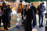 Памʼять дітей, які померли під час вагітності, вшанували у Львові Памʼять дітей, які померли під час вагітності, вшанували у Львові