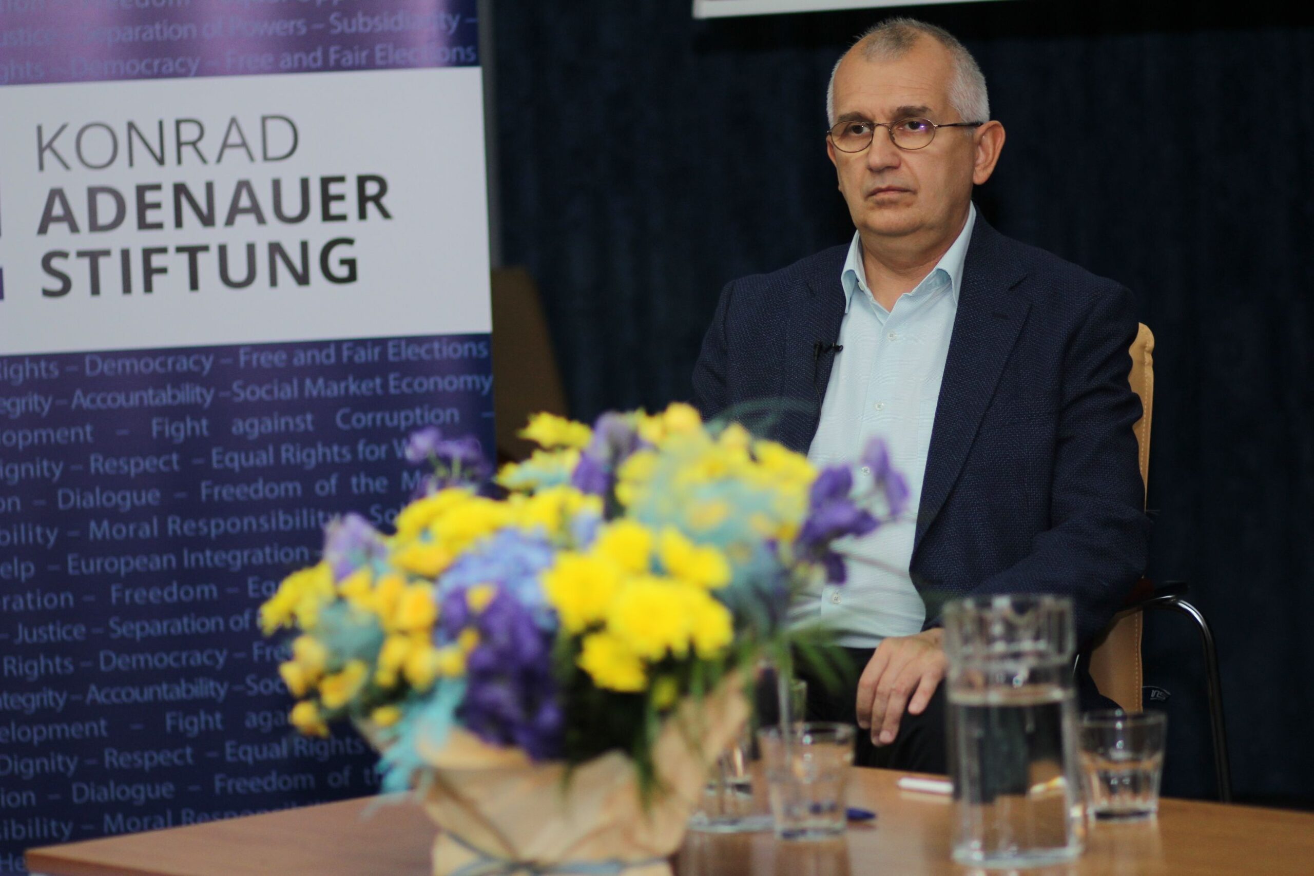 Перспективи нового суспільного договору в Україні обговорили під час Екуменічного соціального тижня Перспективи нового суспільного договору в Україні обговорили під час Екуменічного соціального тижня