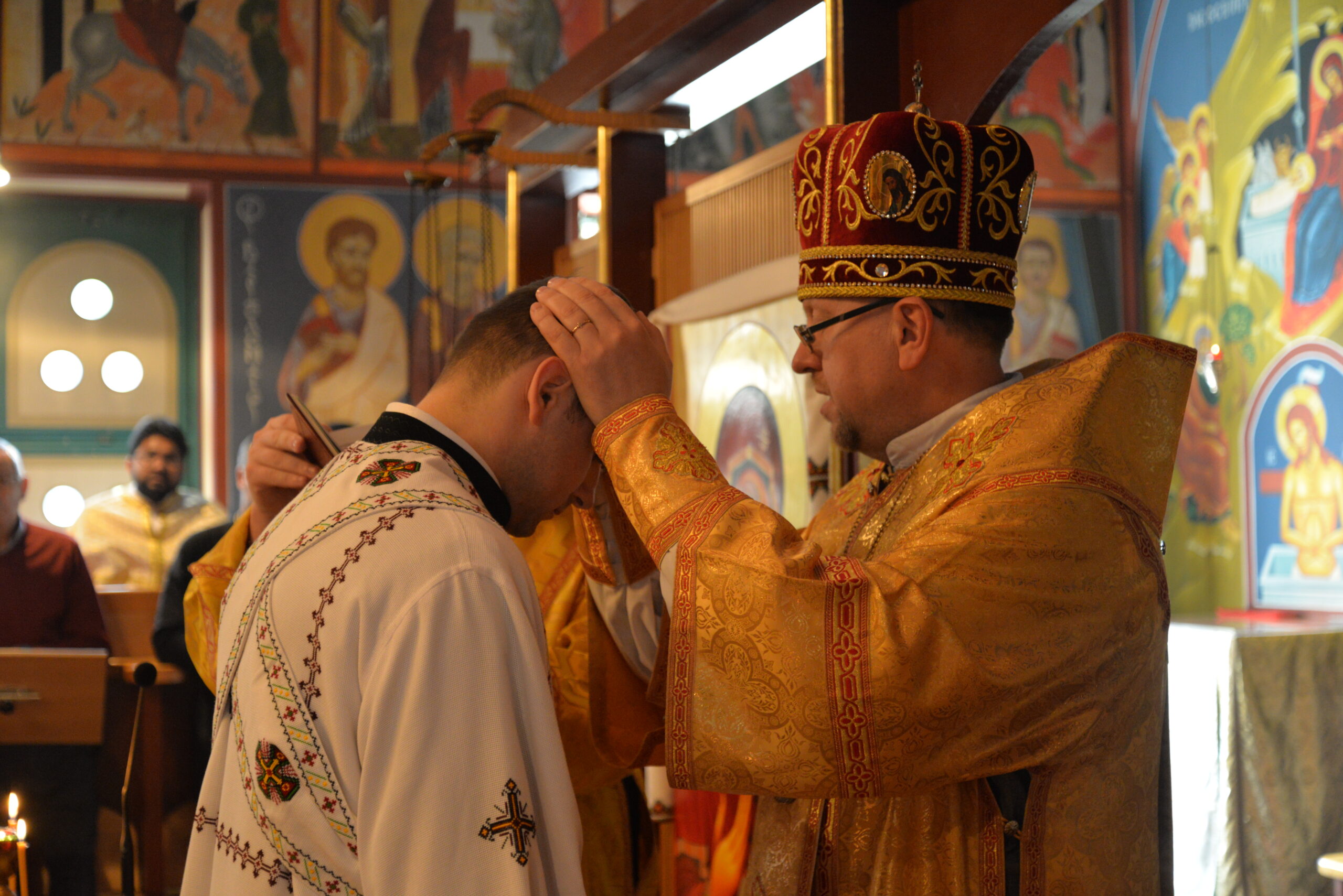 «Подаруймо йому молитву і підтримку»: Владика Володимир звершив дияконське рукоположення Андрія Хробака у Східній Колегії «Подаруймо йому молитву і підтримку»: Владика Володимир звершив дияконське рукоположення Андрія Хробака у Східній Колегії