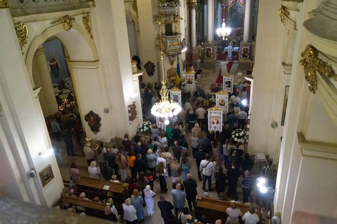 «Пресвята Богородице, захисти нас Твоїм покровом від ворогів, виблагай перемогу та справедливий мир!» — владика Володимир на свято Покрову «Пресвята Богородице, захисти нас Твоїм покровом від ворогів, виблагай перемогу та справедливий мир!» — владика Володимир на свято Покрову