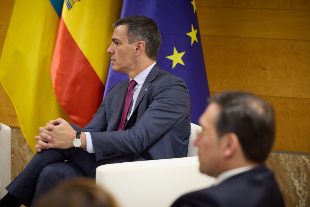 Президент України у Гранаді зустрівся з Шарлем Мішелем Президент України у Гранаді зустрівся з Шарлем Мішелем