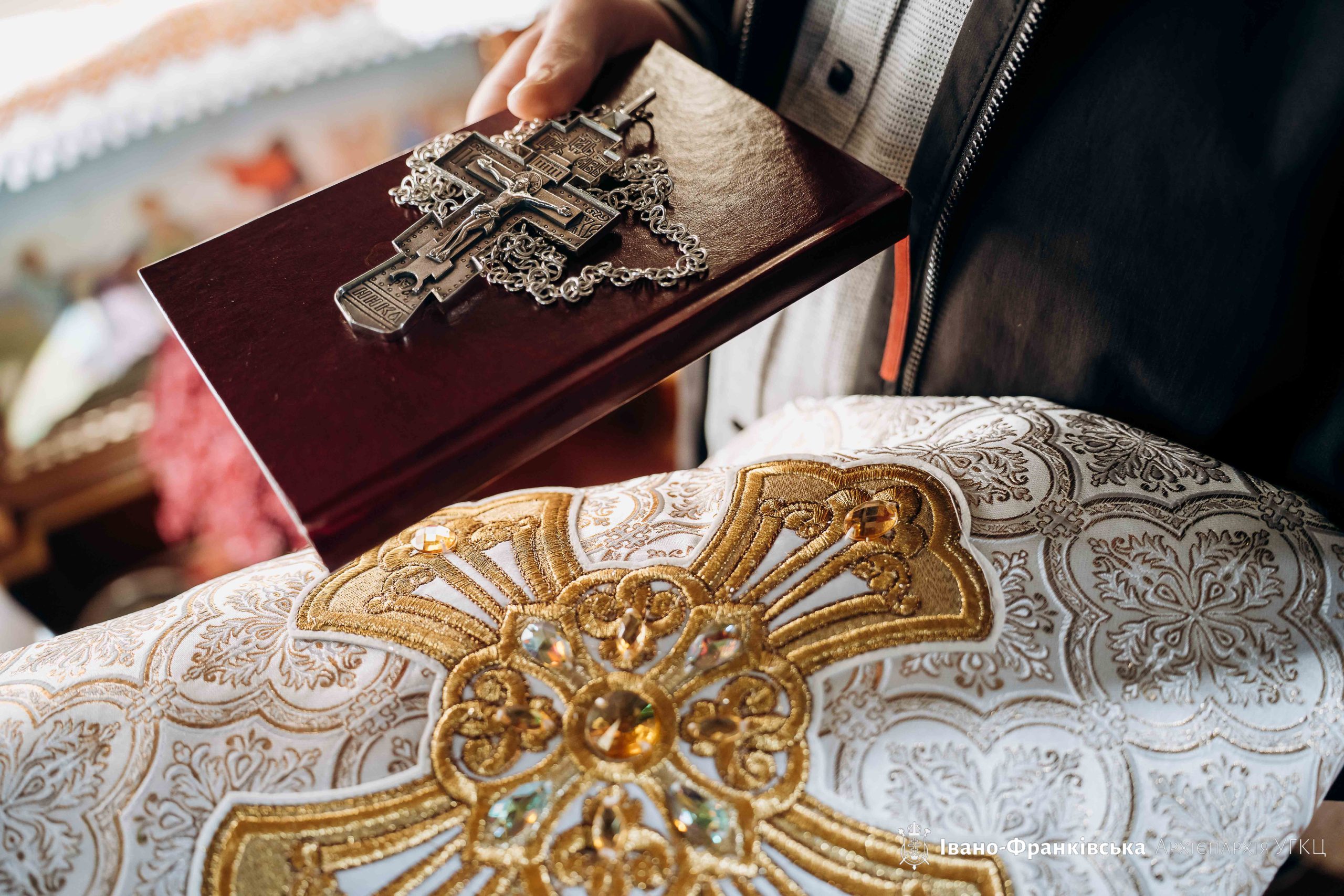 «Щасливі є ті люди, які своїми серцями стали подібні до доброї землі», – Митрополит Володимир у Солотвині «Щасливі є ті люди, які своїми серцями стали подібні до доброї землі», – Митрополит Володимир у Солотвині