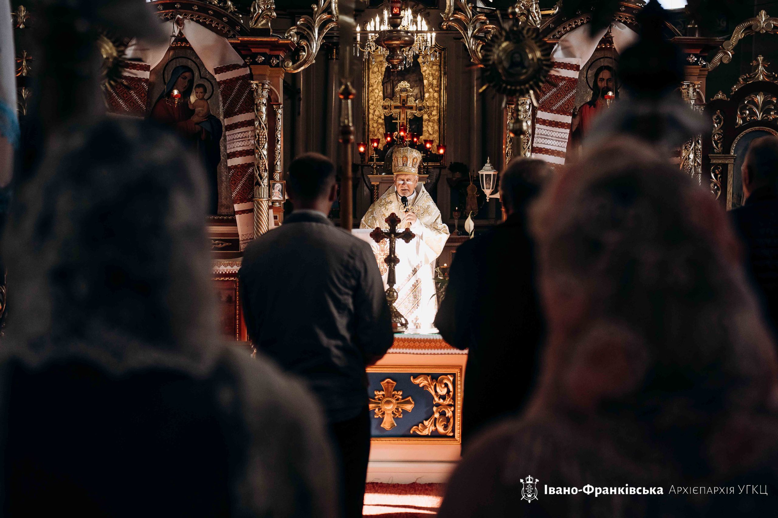 «Щасливі є ті люди, які своїми серцями стали подібні до доброї землі», – Митрополит Володимир у Солотвині «Щасливі є ті люди, які своїми серцями стали подібні до доброї землі», – Митрополит Володимир у Солотвині