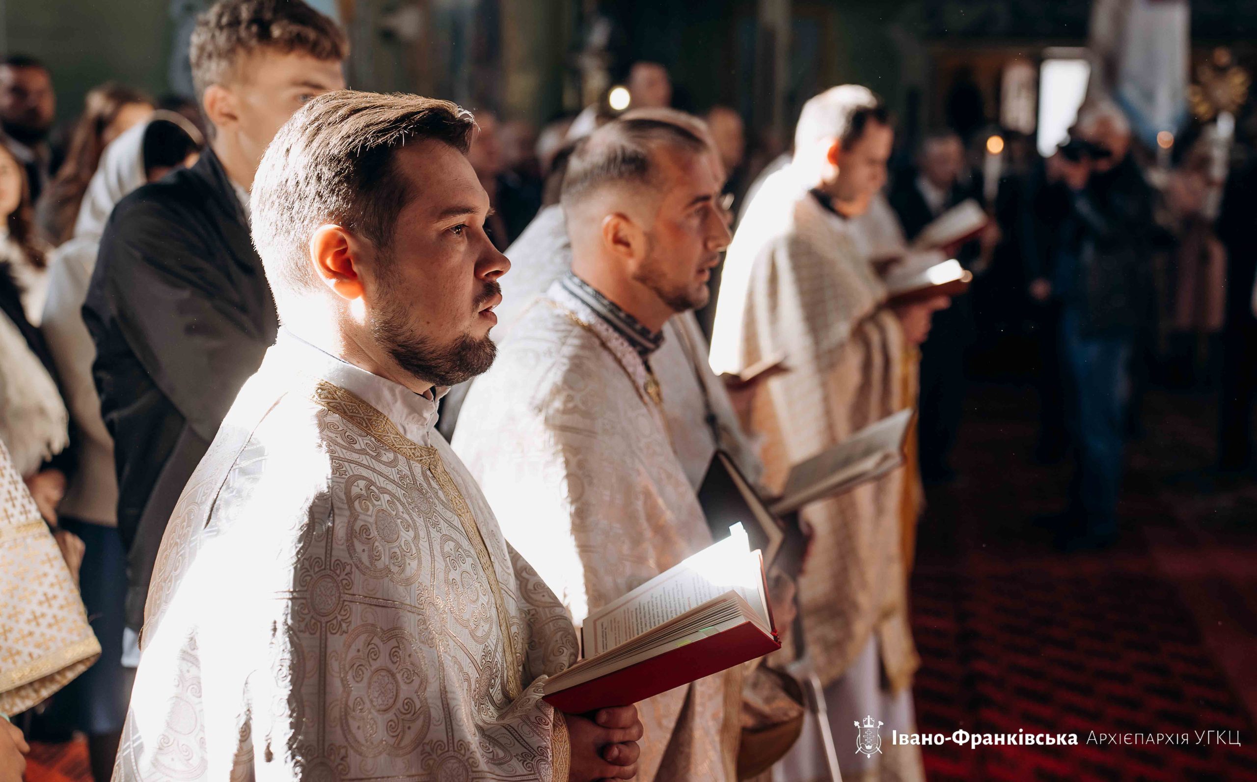 «Щасливі є ті люди, які своїми серцями стали подібні до доброї землі», – Митрополит Володимир у Солотвині «Щасливі є ті люди, які своїми серцями стали подібні до доброї землі», – Митрополит Володимир у Солотвині