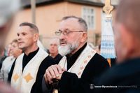 «Стараймося навертати себе до молитви», — митрополит Ігор Возьняк під час нічних чувань у Старуні «Стараймося навертати себе до молитви», — митрополит Ігор Возьняк під час нічних чувань у Старуні