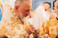 «Стараймося навертати себе до молитви», — митрополит Ігор Возьняк під час нічних чувань у Старуні «Стараймося навертати себе до молитви», — митрополит Ігор Возьняк під час нічних чувань у Старуні