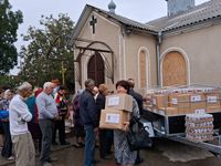 У Миколаєві греко-католицька громада продуктами та&nbsp;гігієнічними засобами підтримує місцевих жителів