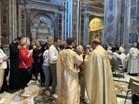 Українці з Ірландії здійснили прощу до Ватикану та Риму Українці з Ірландії здійснили прощу до Ватикану та Риму