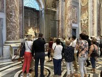 Українці з Ірландії здійснили прощу до Ватикану та Риму Українці з Ірландії здійснили прощу до Ватикану та Риму