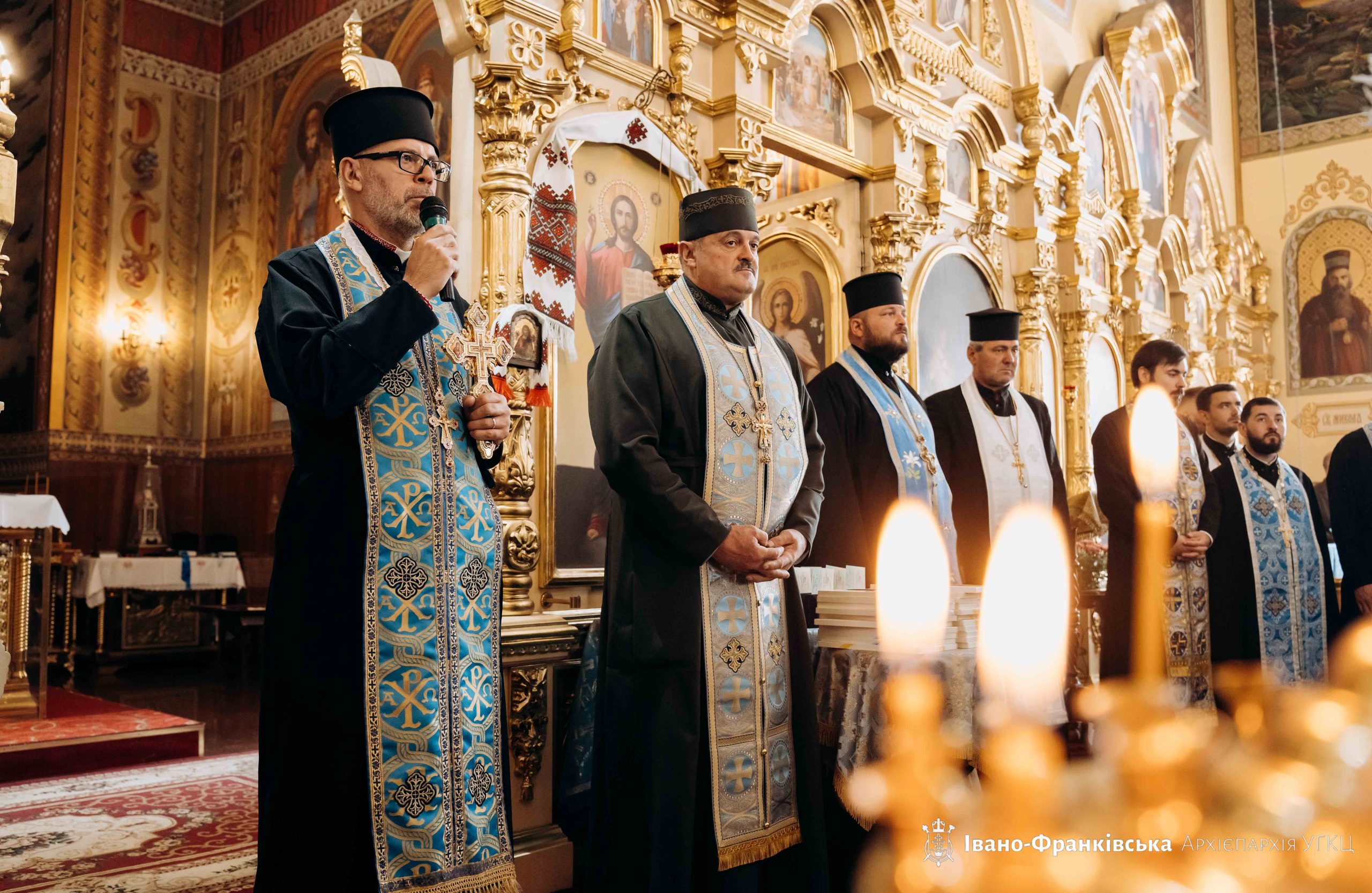 В Івано-Франківську молитовно відзначили День Захисника України В Івано-Франківську молитовно відзначили День Захисника України