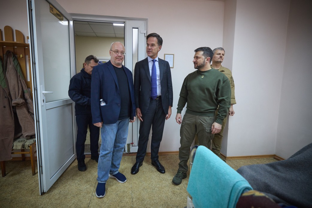 В Одесі Глава держави вшанував пам’ять полеглих воїнів Військово-Морських сил України В Одесі Глава держави вшанував пам’ять полеглих воїнів Військово-Морських сил України