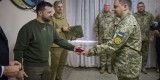 В Одесі Президент відвідав військовий госпіталь і нагородив захисників України та медиків В Одесі Президент відвідав військовий госпіталь і нагородив захисників України та медиків