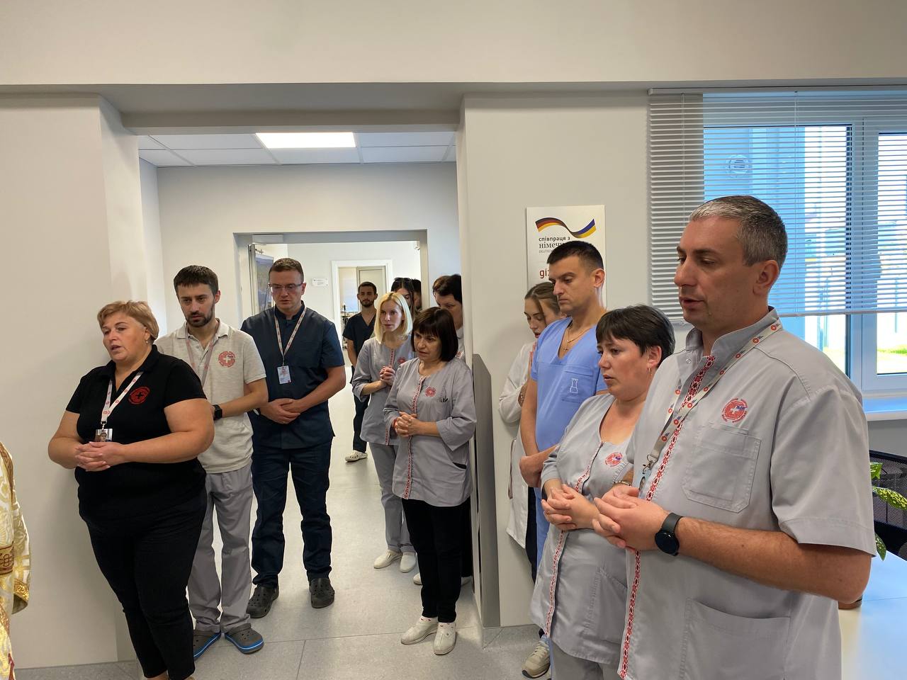 «Важливо, щоб тут люди отримували комплексне зцілення»: Владика Володимир благословив діагностичне і реабілітаційне відділення у лікарні святого Луки «Важливо, щоб тут люди отримували комплексне зцілення»: Владика Володимир благословив діагностичне і реабілітаційне відділення у лікарні святого Луки