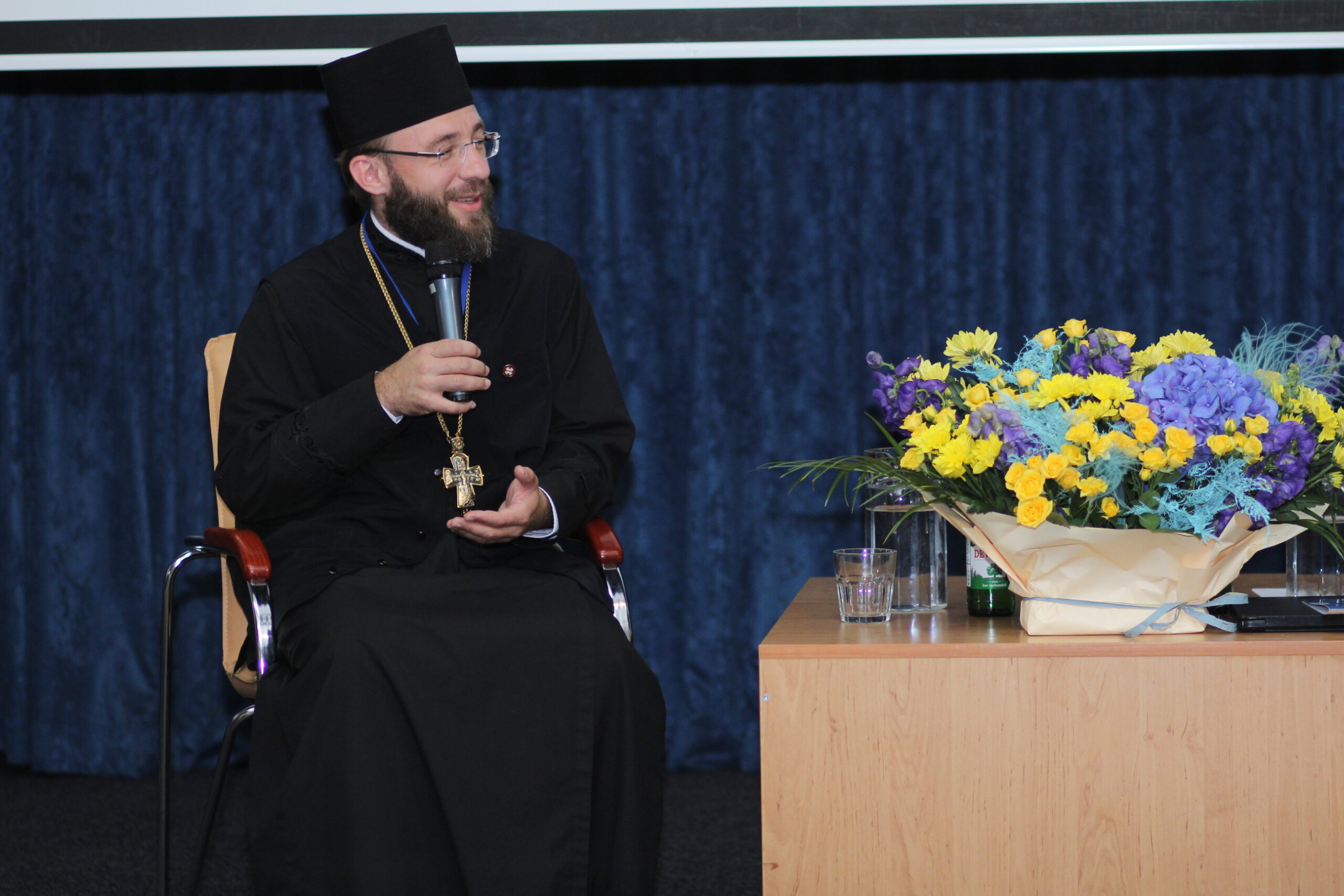 Від війни до сталого миру: українські і іноземні інтелектуали поділились баченням справедливого завершення війни Від війни до сталого миру: українські і іноземні інтелектуали поділились баченням справедливого завершення війни