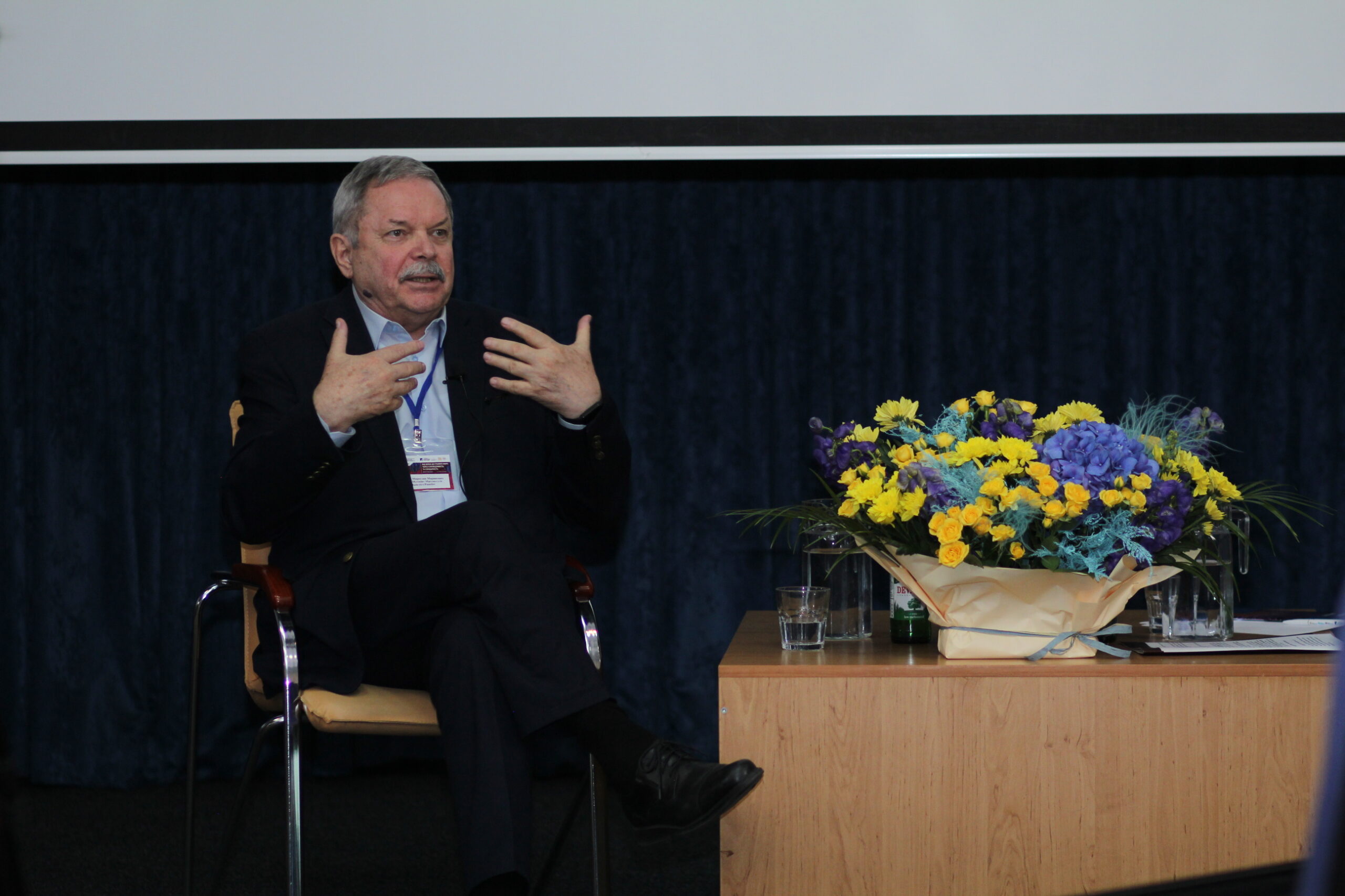 Від війни до сталого миру: українські і іноземні інтелектуали поділились баченням справедливого завершення війни Від війни до сталого миру: українські і іноземні інтелектуали поділились баченням справедливого завершення війни