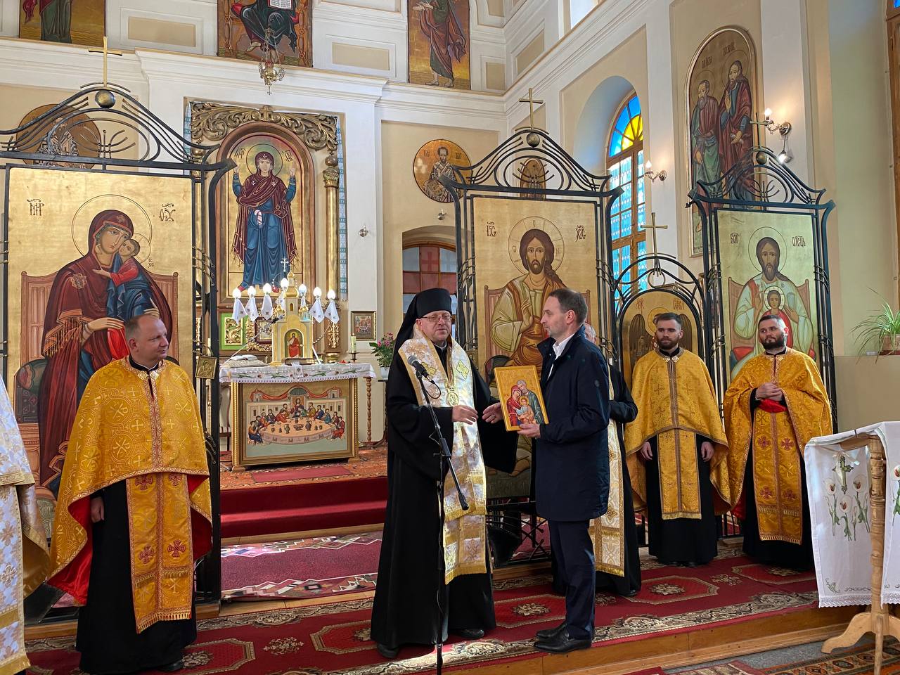 «Відроджуємо добру традицію — молитву студентів та викладачів в обідній час»,— Владика Володимир звершив молитву за медичний університет у храмі Пресвятої Трійці «Відроджуємо добру традицію — молитву студентів та викладачів в обідній час»,— Владика Володимир звершив молитву за медичний університет у храмі Пресвятої Трійці