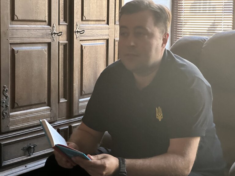 Військові капелани у Львові щомісяця обговорюють прочитані ними книги Військові капелани у Львові щомісяця обговорюють прочитані ними книги